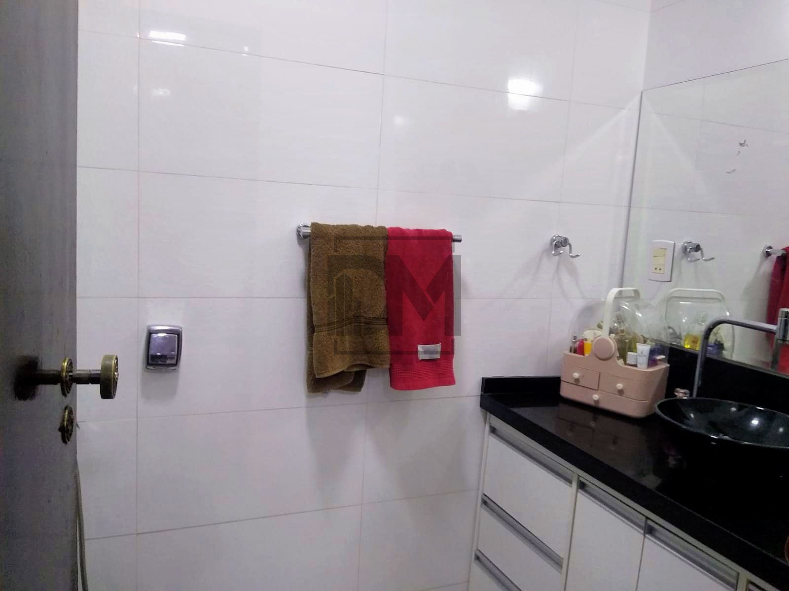 Casa à venda com 3 quartos, 230m² - Foto 7