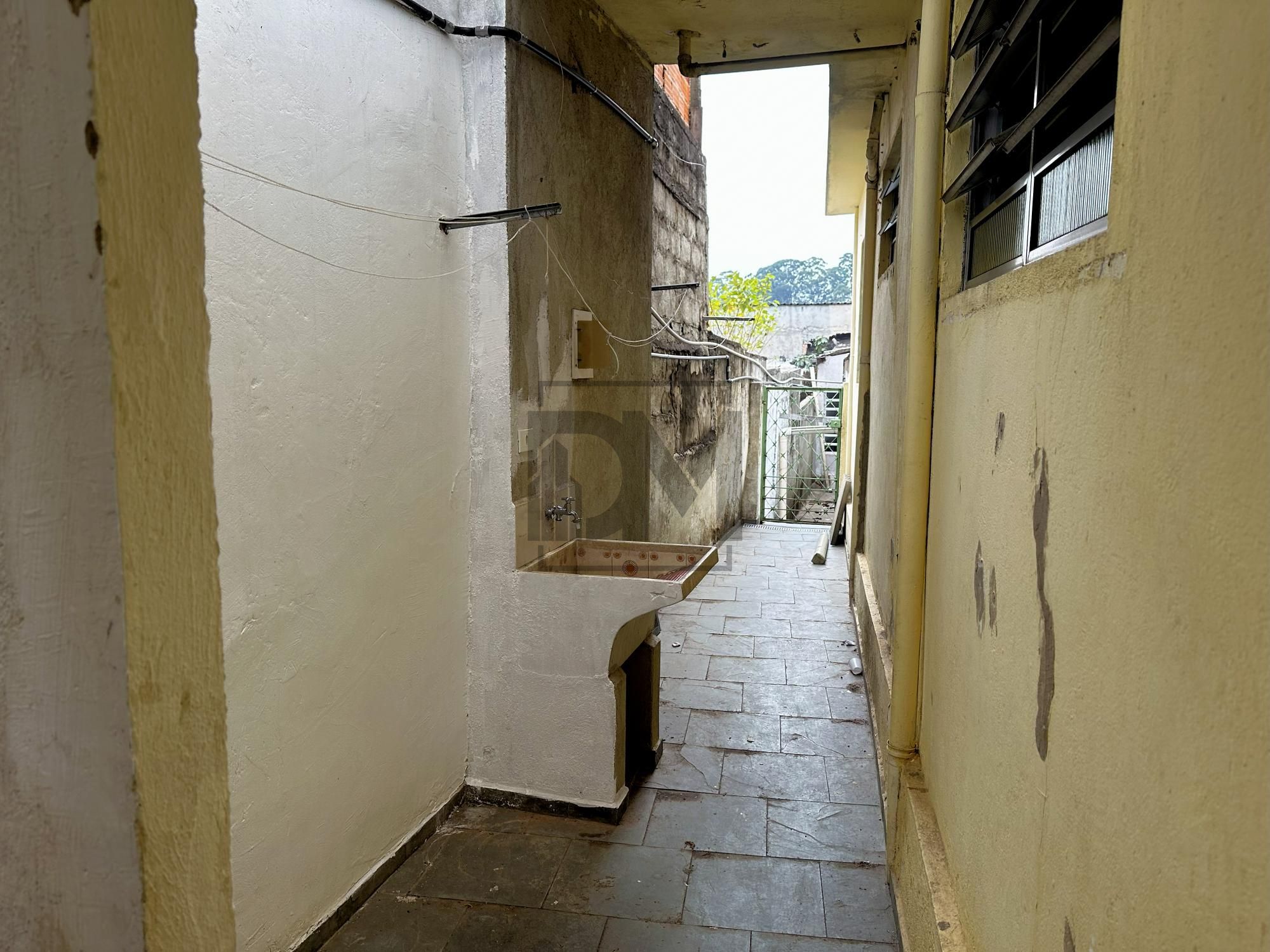 Casa para alugar com 1 quarto, 40m² - Foto 7