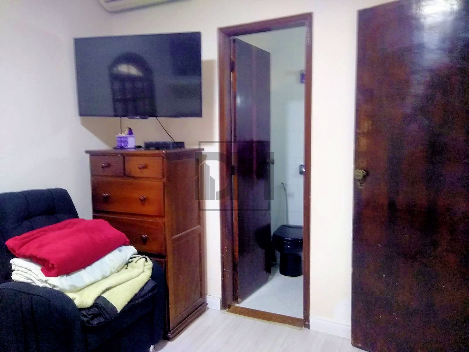 Casa à venda com 3 quartos, 230m² - Foto 6