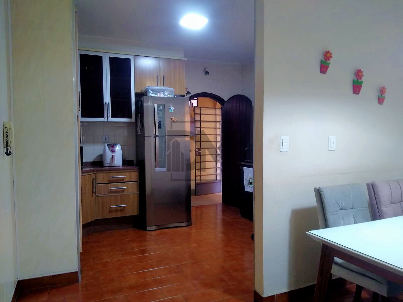 Casa à venda com 3 quartos, 230m² - Foto 17