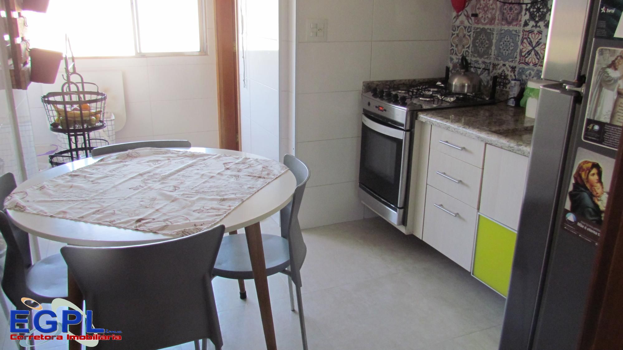 Apartamento à venda com 3 quartos, 85m² - Foto 18