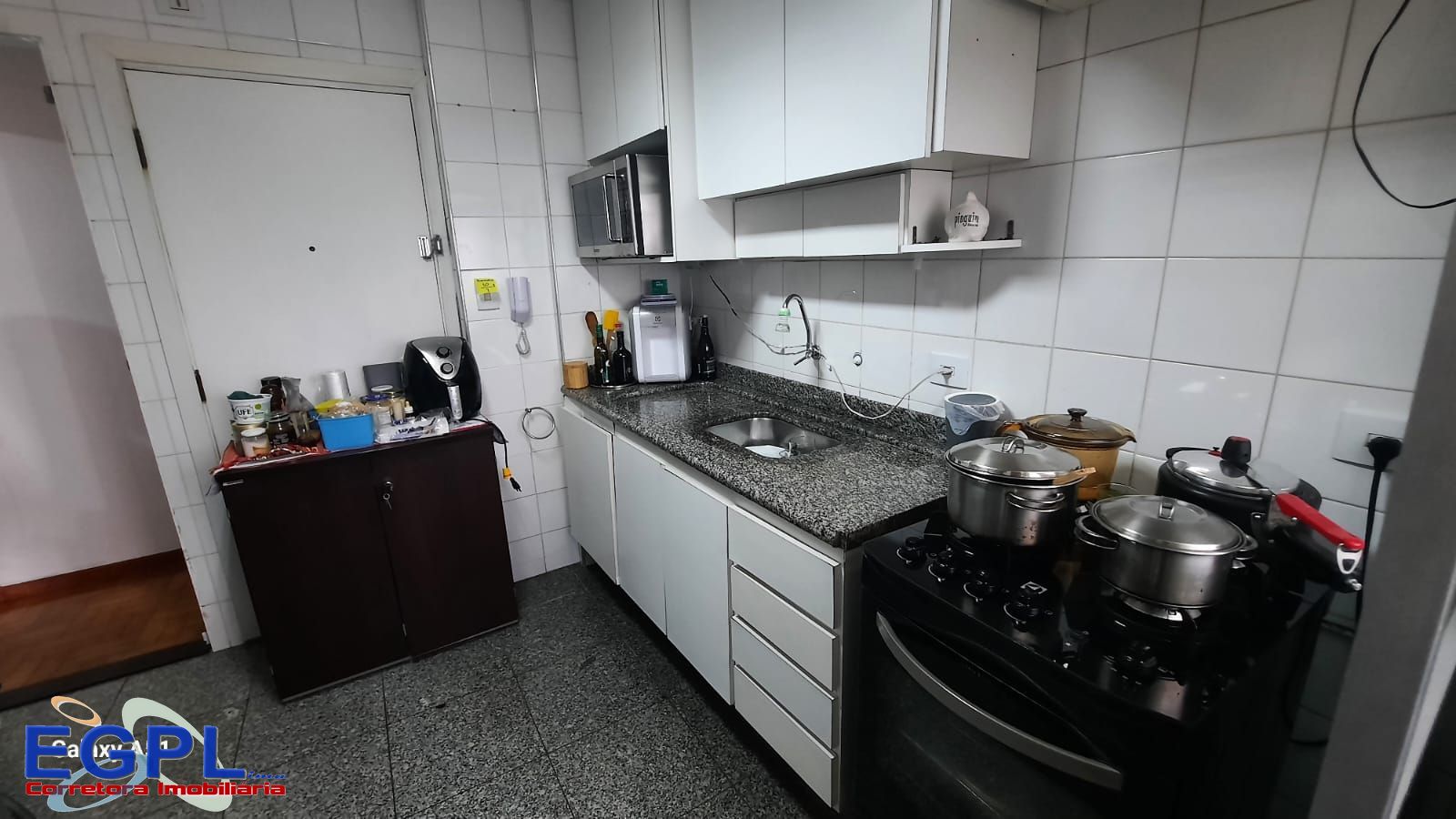 Apartamento à venda com 2 quartos, 75m² - Foto 15