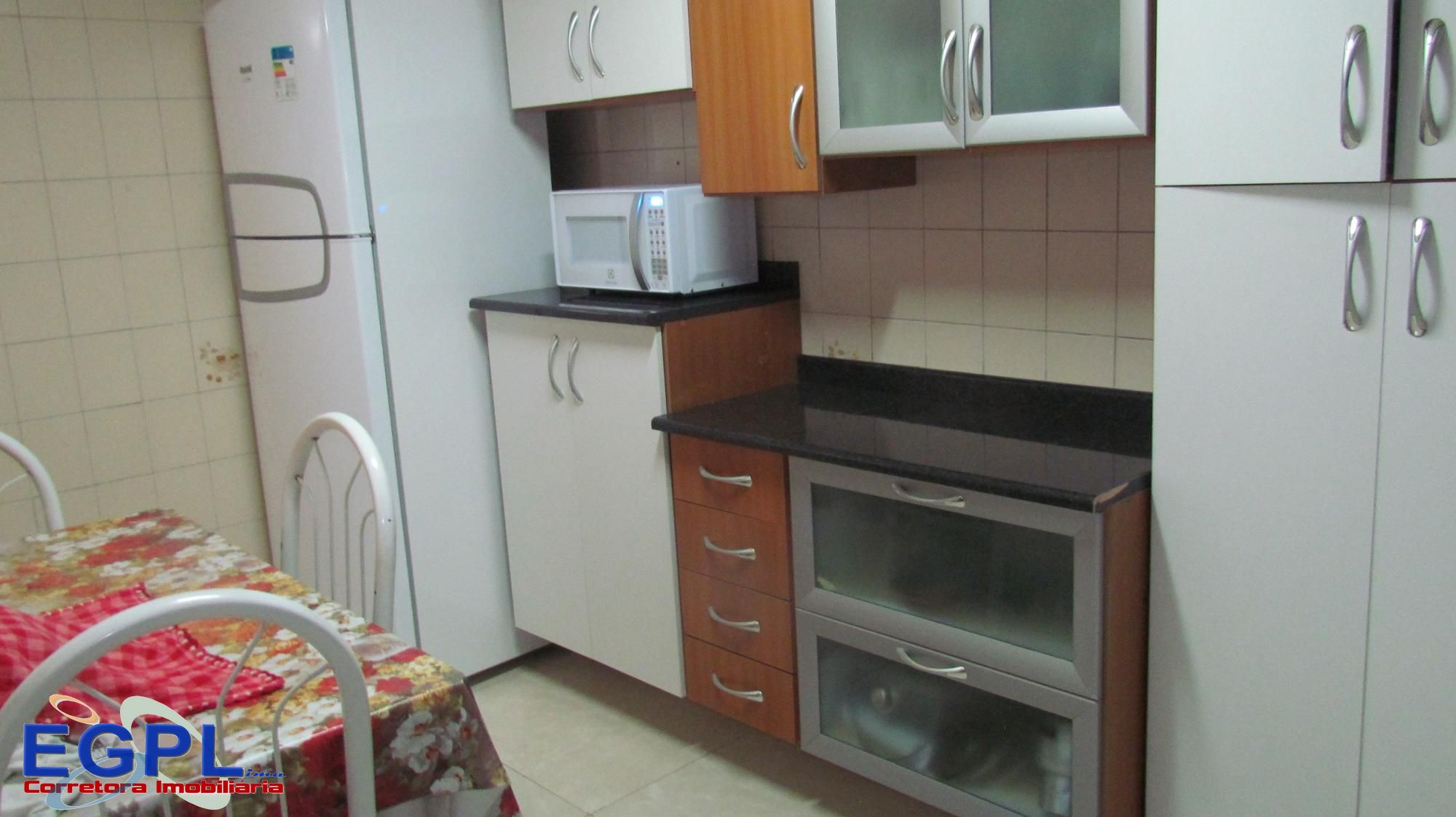 Apartamento à venda com 2 quartos, 75m² - Foto 18