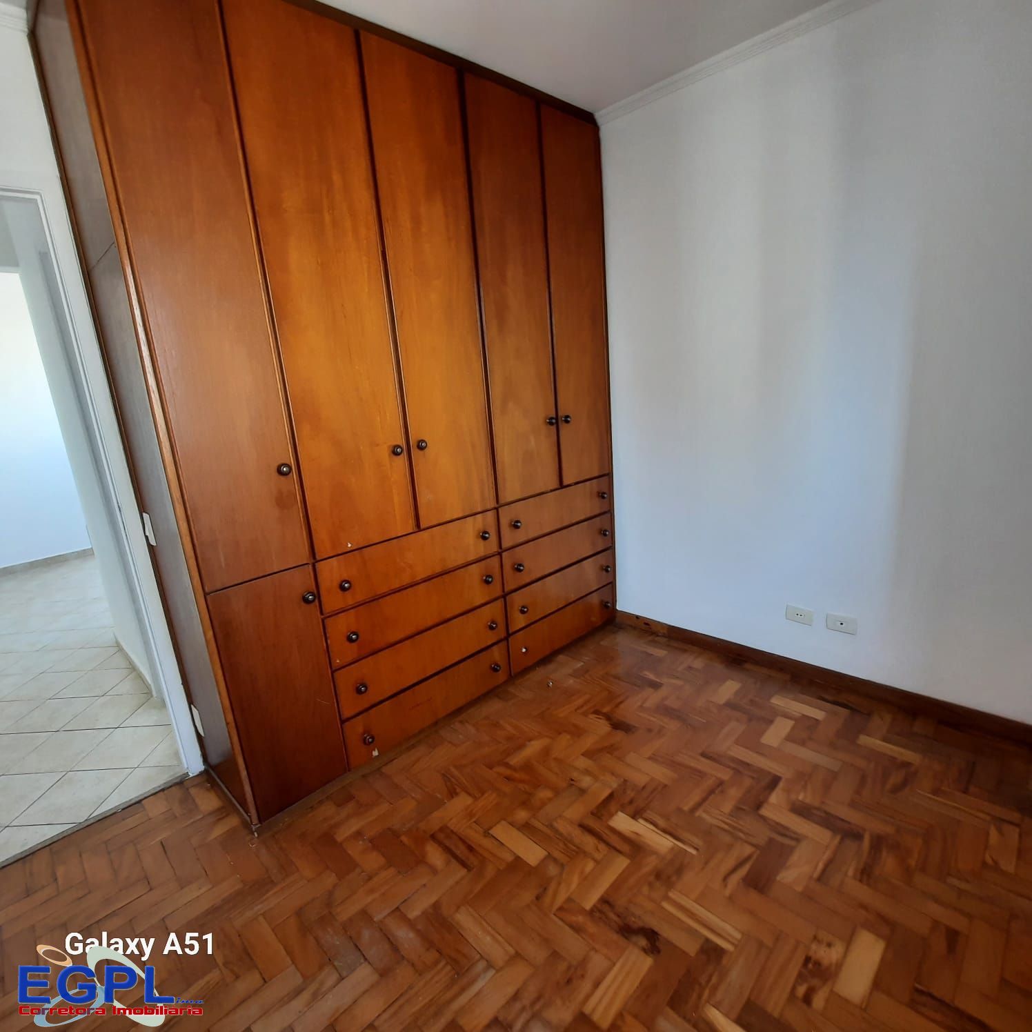 Apartamento à venda com 2 quartos, 70m² - Foto 6