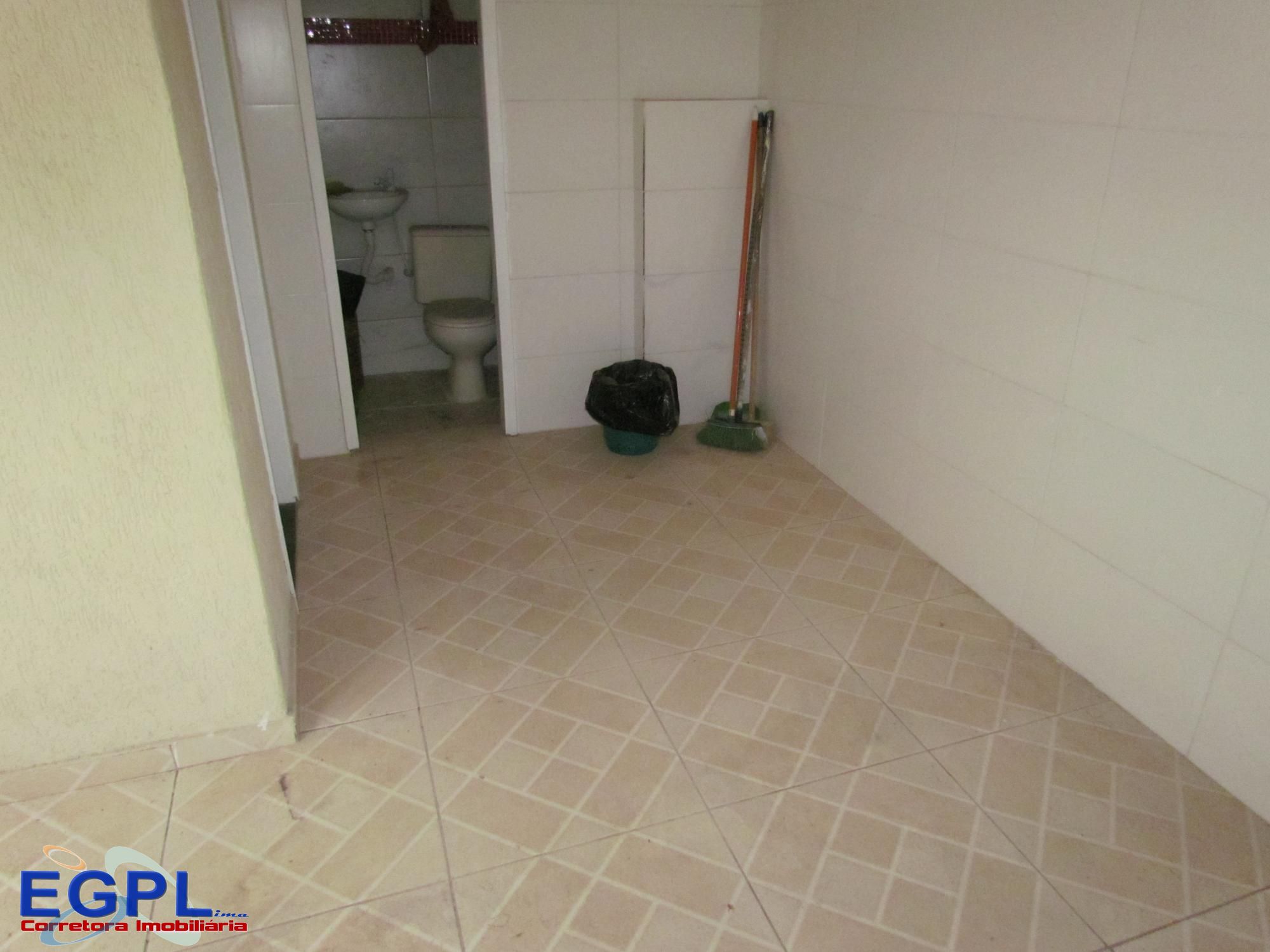 Sobrado à venda com 4 quartos, 200m² - Foto 11