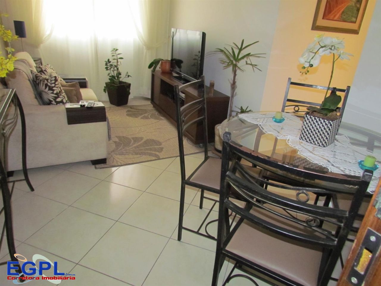 Apartamento à venda com 2 quartos, 55m² - Foto 2