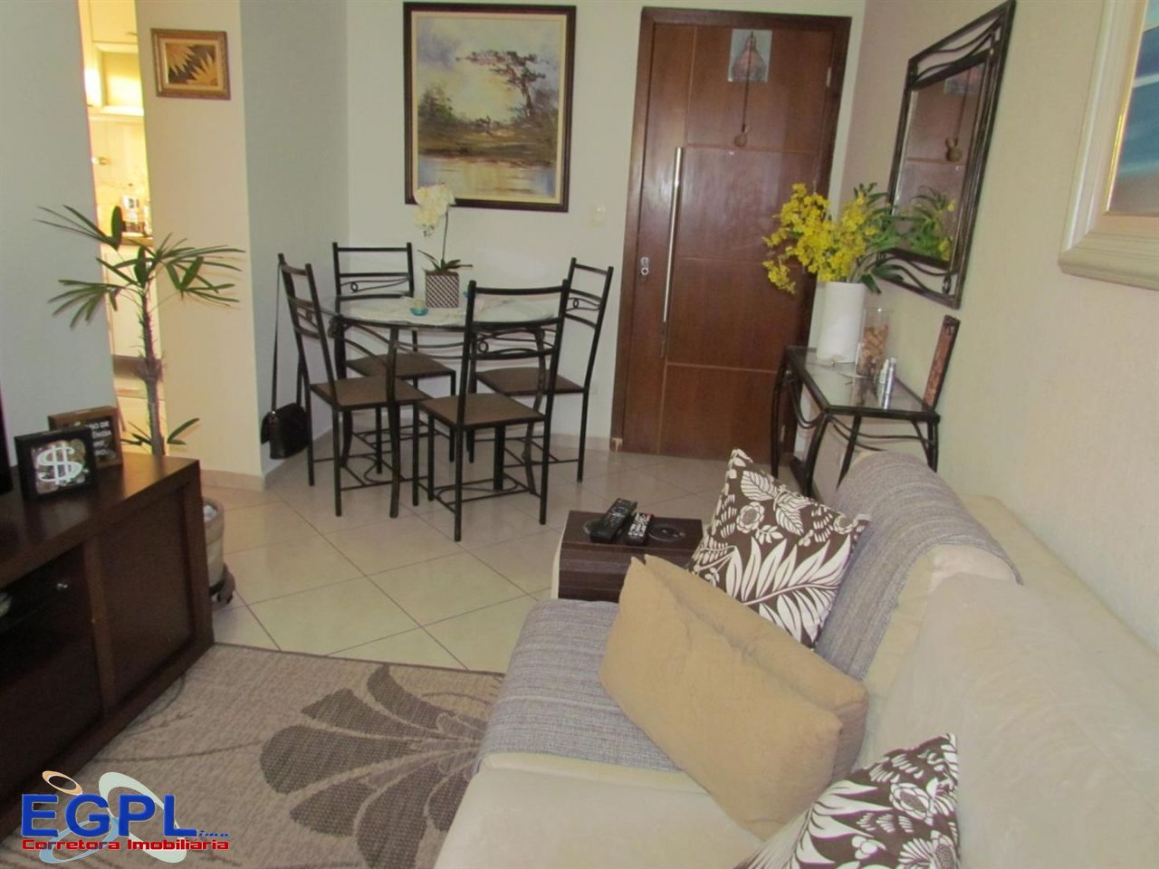 Apartamento à venda com 2 quartos, 55m² - Foto 1