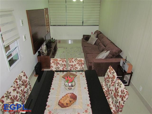 Sobrado à venda com 3 quartos, 150m² - Foto 1