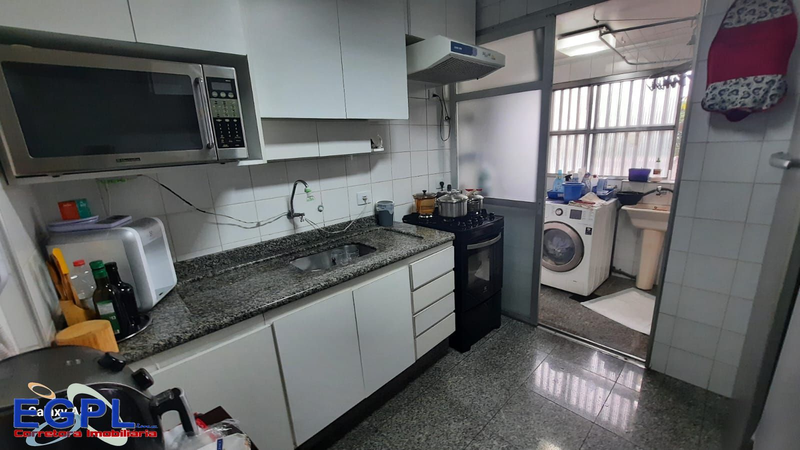 Apartamento à venda com 2 quartos, 75m² - Foto 12