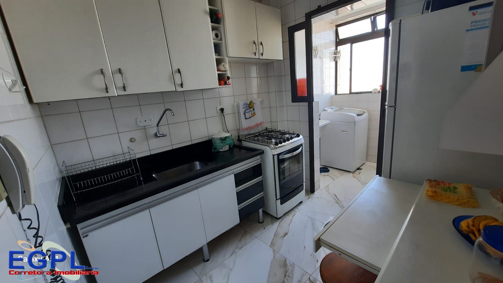 Apartamento à venda com 2 quartos, 58m² - Foto 11