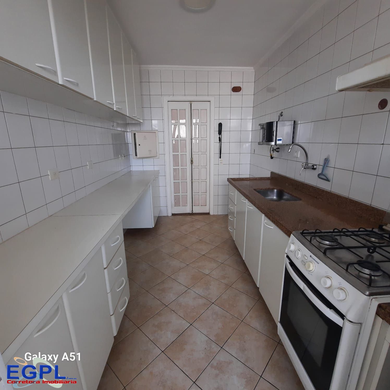 Apartamento à venda com 2 quartos, 70m² - Foto 11