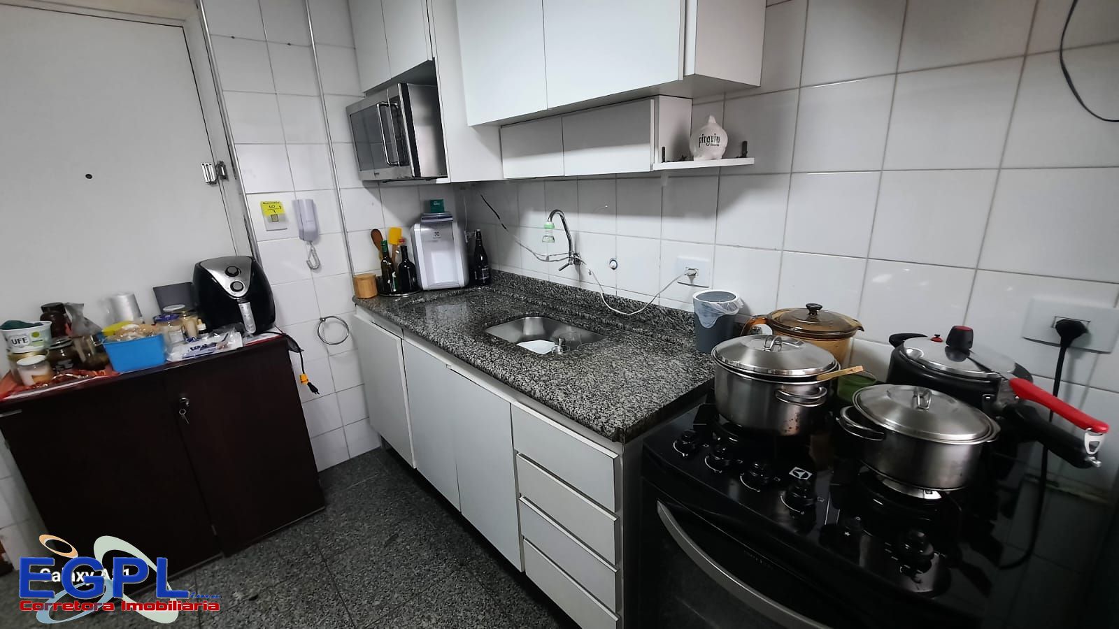 Apartamento à venda com 2 quartos, 75m² - Foto 13