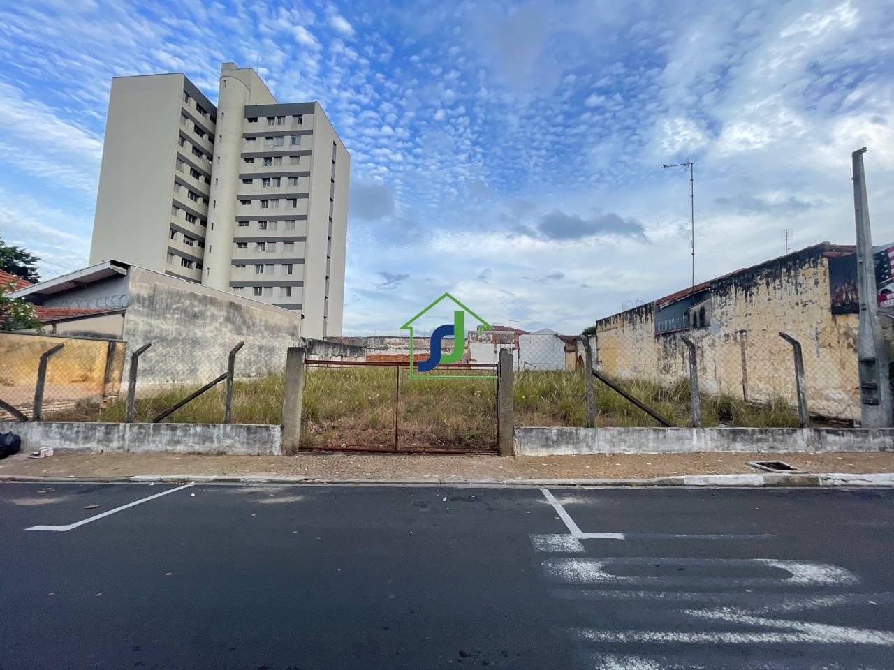 Terreno/Lote à venda  no Centro - Mogi-mirim, SP. Imóveis