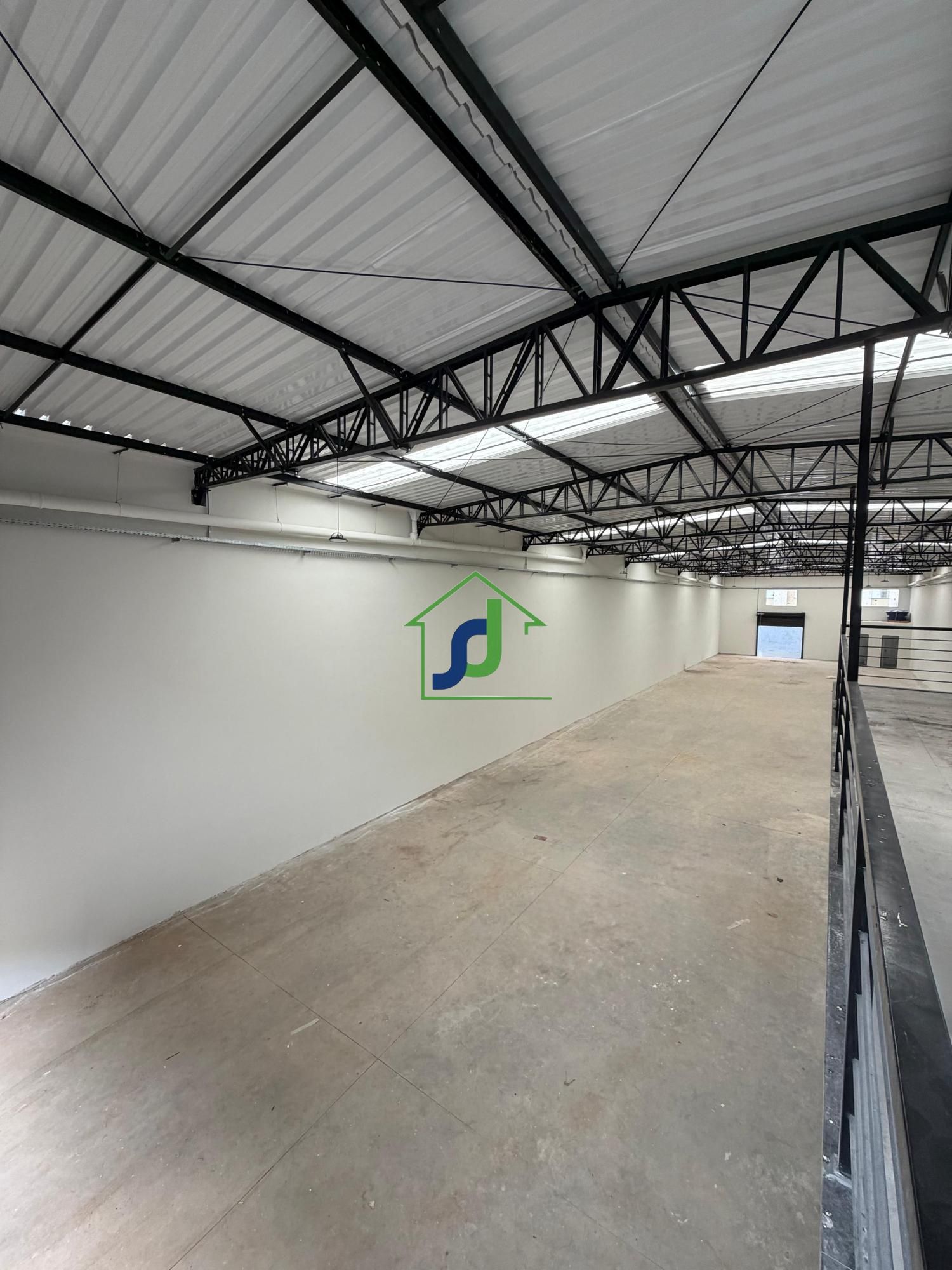 Pavilhão/galpão/depósito com 1 Dormitórios para alugar, 678 m² por R$ 9.500,00 Pavilhão/galpão/depósito com 1 Dormitórios para alugar, 678 m² por R$ 9.500,00