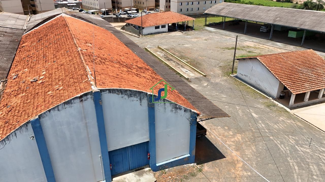 Pavilhão/galpão/depósito com 10 Dormitórios para alugar, 26.444 m² por R$ 65.000,00 Pavilhão/galpão/depósito com 10 Dormitórios para alugar, 26.444 m² por R$ 65.000,00