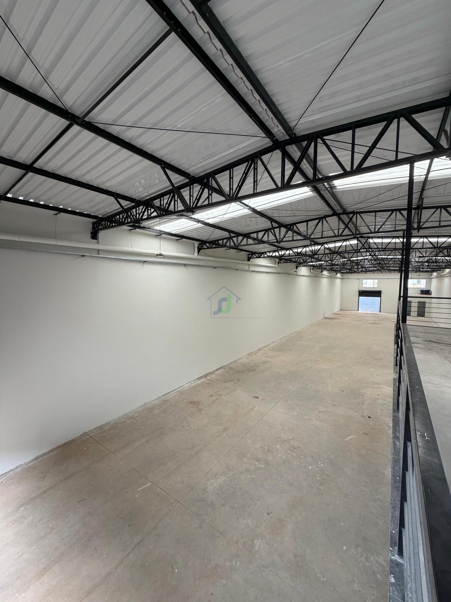 Pavilhão/galpão/depósito com 1 Dormitórios para alugar, 678 m² por R$ 9.500,00 Pavilhão/galpão/depósito com 1 Dormitórios para alugar, 678 m² por R$ 9.500,00