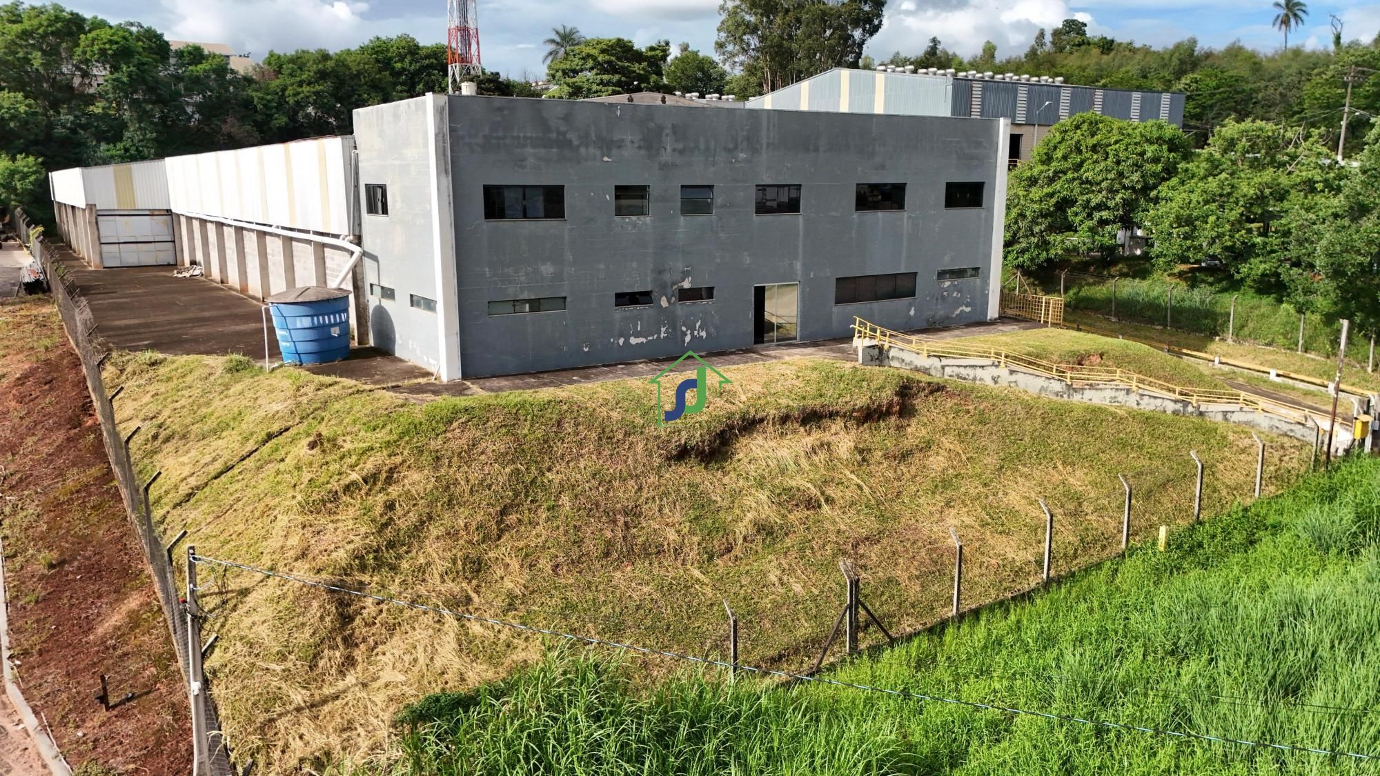 Pavilhão/galpão/depósito para alugar  no Distrito Industrial I José Marangoni - Mogi-mirim, SP. Imóveis