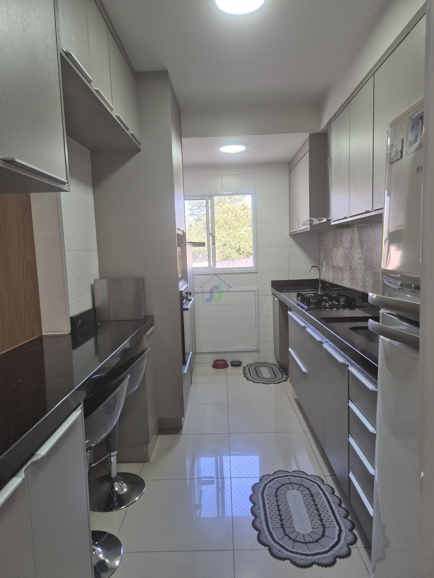 Apartamento com 3 Dormitórios à venda, 73 m² por R$ 450.000,00 Apartamento com 3 Dormitórios à venda, 73 m² por R$ 450.000,00