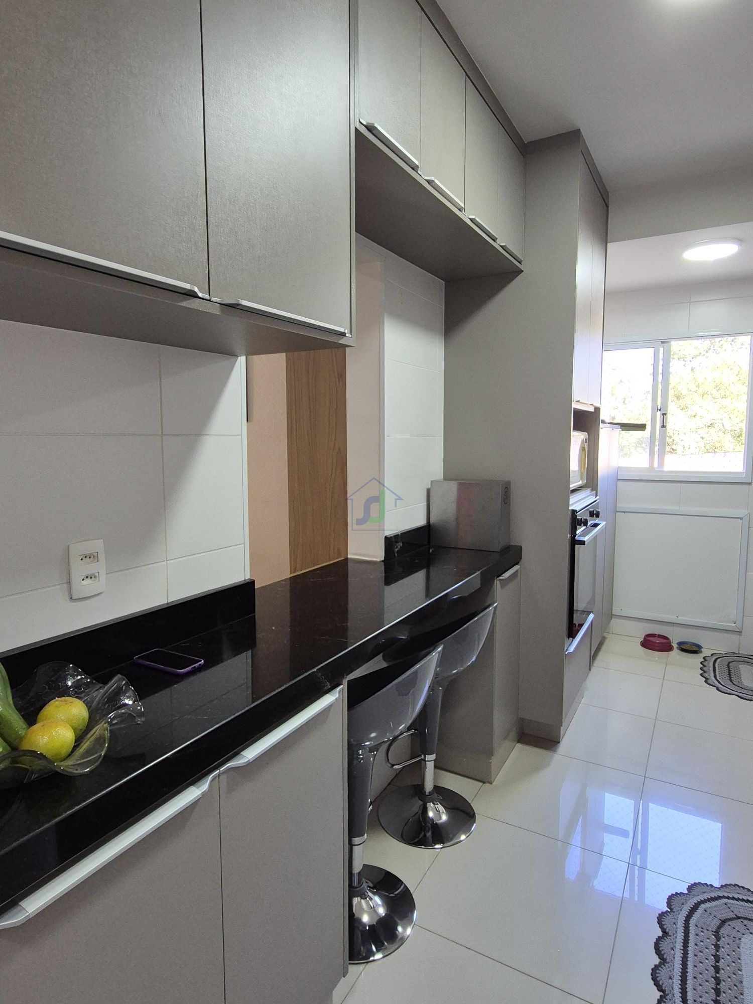 Apartamento com 3 Dormitórios à venda, 73 m² por R$ 450.000,00 Apartamento com 3 Dormitórios à venda, 73 m² por R$ 450.000,00