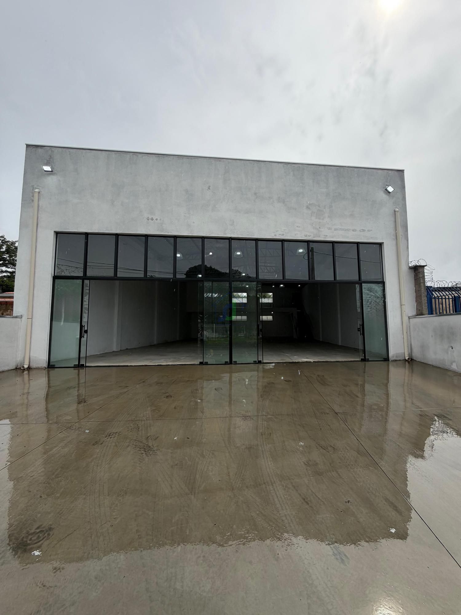 Pavilhão/galpão/depósito para alugar  no Jardim Scomparim - Mogi-mirim, SP. Imóveis