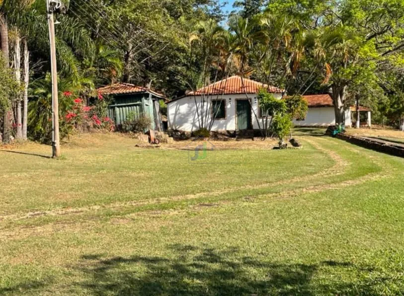 Fazenda/sítio/chácara/haras com 6 Dormitórios à venda, 250.000 m² por R$ 2.500.000,00 Fazenda/sítio/chácara/haras com 6 Dormitórios à venda, 250.000 m² por R$ 2.500.000,00