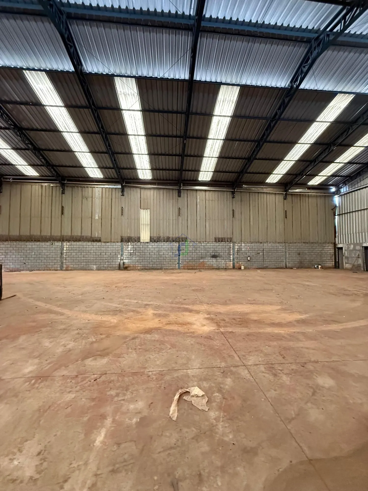 Pavilhão/galpão/depósito com 1 Dormitórios para alugar, 750 m² por R$ 9.000,00 Pavilhão/galpão/depósito com 1 Dormitórios para alugar, 750 m² por R$ 9.000,00