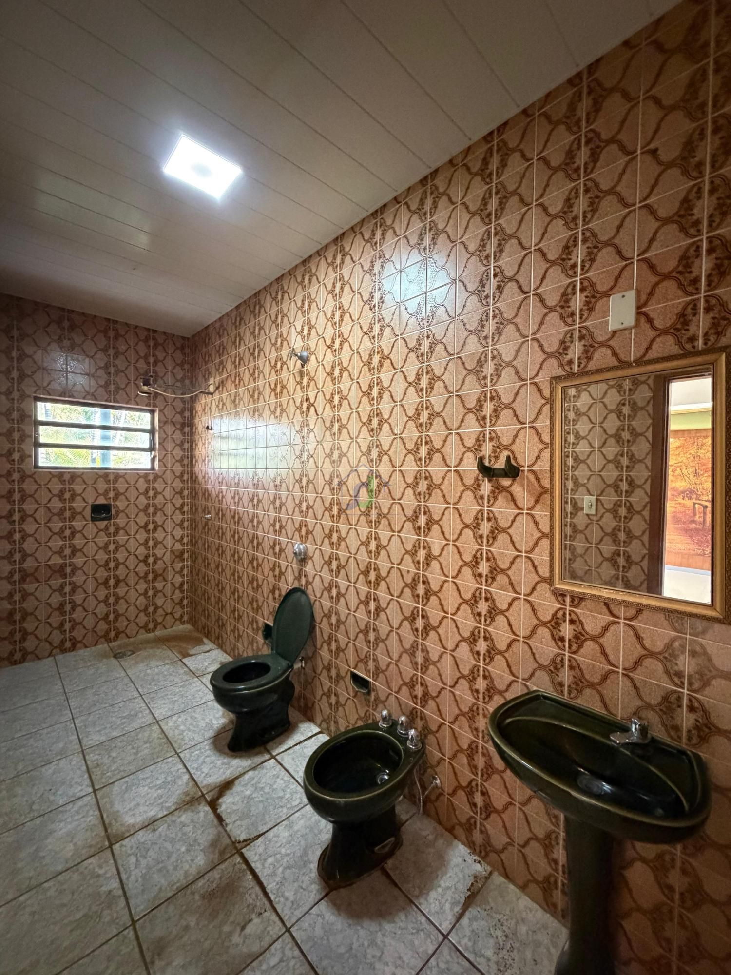 Pavilhão/galpão/depósito com 10 Dormitórios para alugar, 11.117 m² por R$ 35.000,00 Pavilhão/galpão/depósito com 10 Dormitórios para alugar, 11.117 m² por R$ 35.000,00