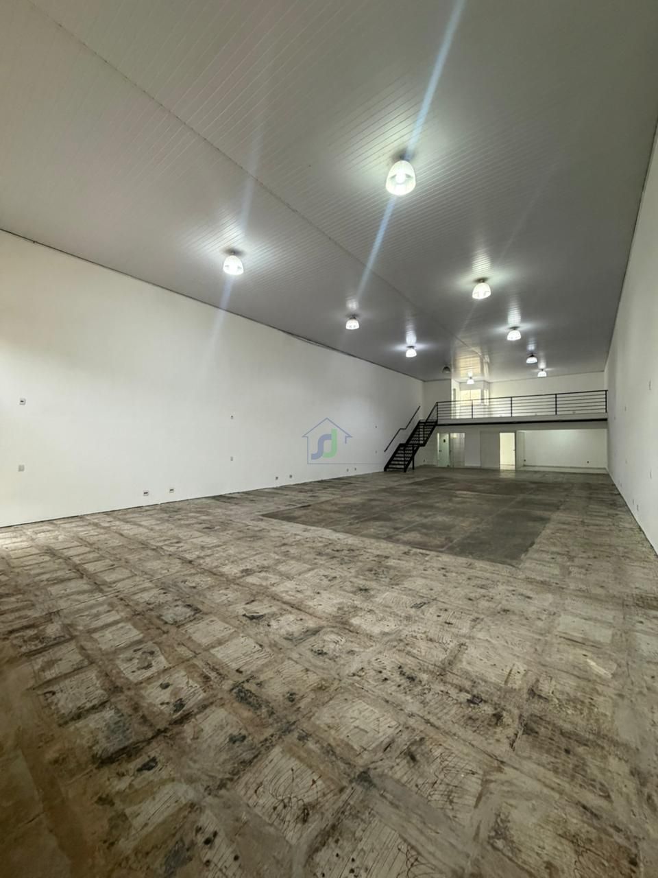Pavilhão/galpão/depósito para alugar, 330 m² por R$ 8.000,00 Pavilhão/galpão/depósito para alugar, 330 m² por R$ 8.000,00
