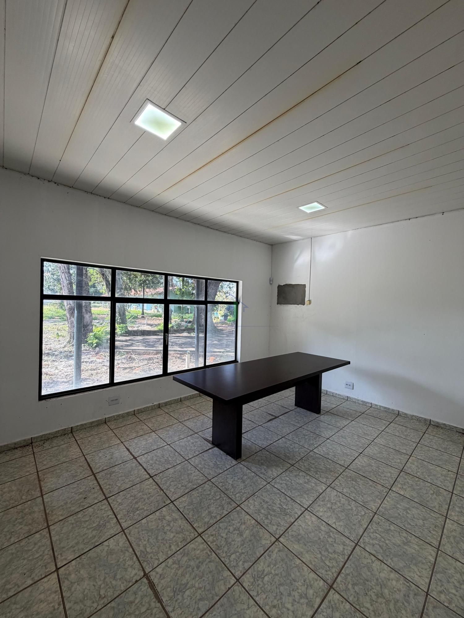 Pavilhão/galpão/depósito com 10 Dormitórios para alugar, 11.117 m² por R$ 35.000,00 Pavilhão/galpão/depósito com 10 Dormitórios para alugar, 11.117 m² por R$ 35.000,00