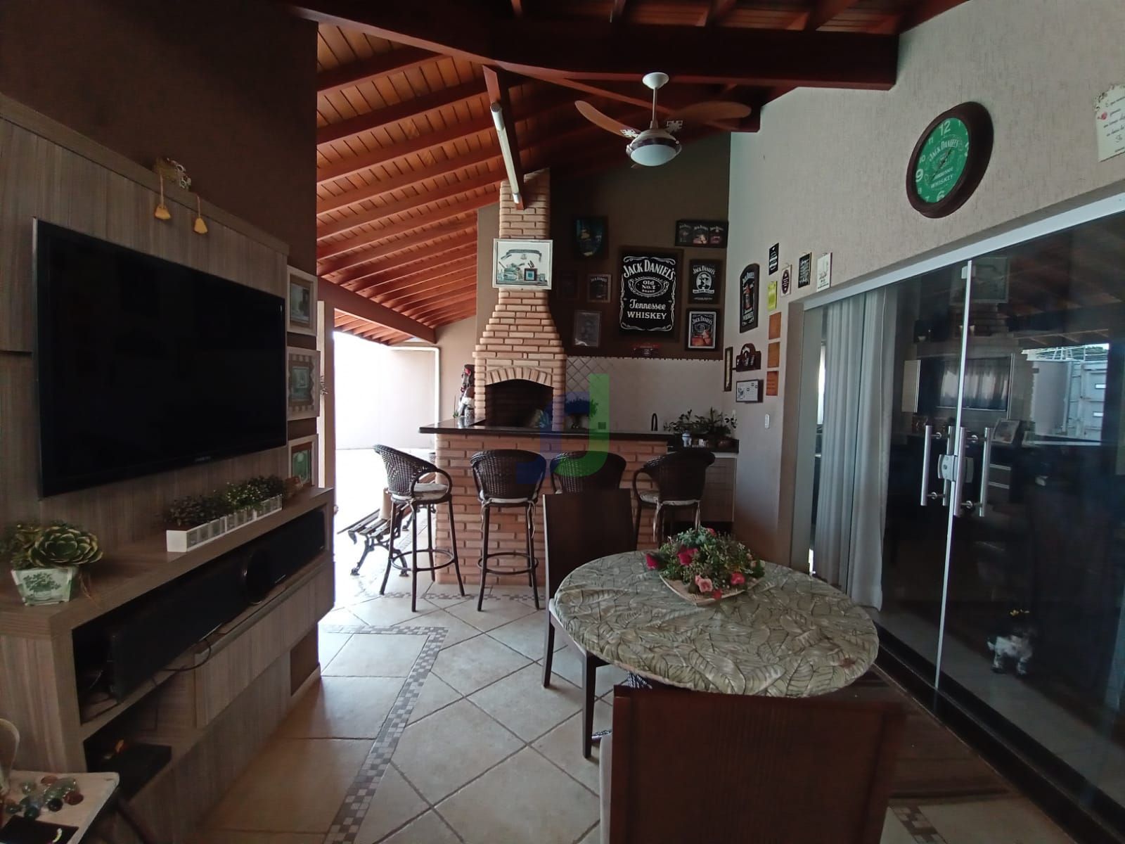 Casa com 3 Dormitórios à venda, 160 m² por R$ 860.000,00 Casa com 3 Dormitórios à venda, 160 m² por R$ 860.000,00