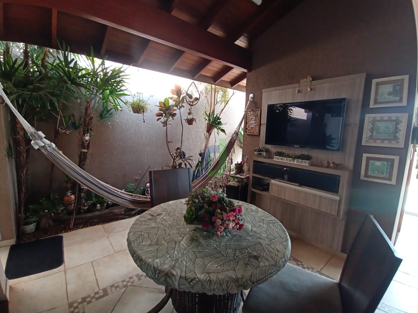 Casa com 3 Dormitórios à venda, 160 m² por R$ 860.000,00 Casa com 3 Dormitórios à venda, 160 m² por R$ 860.000,00