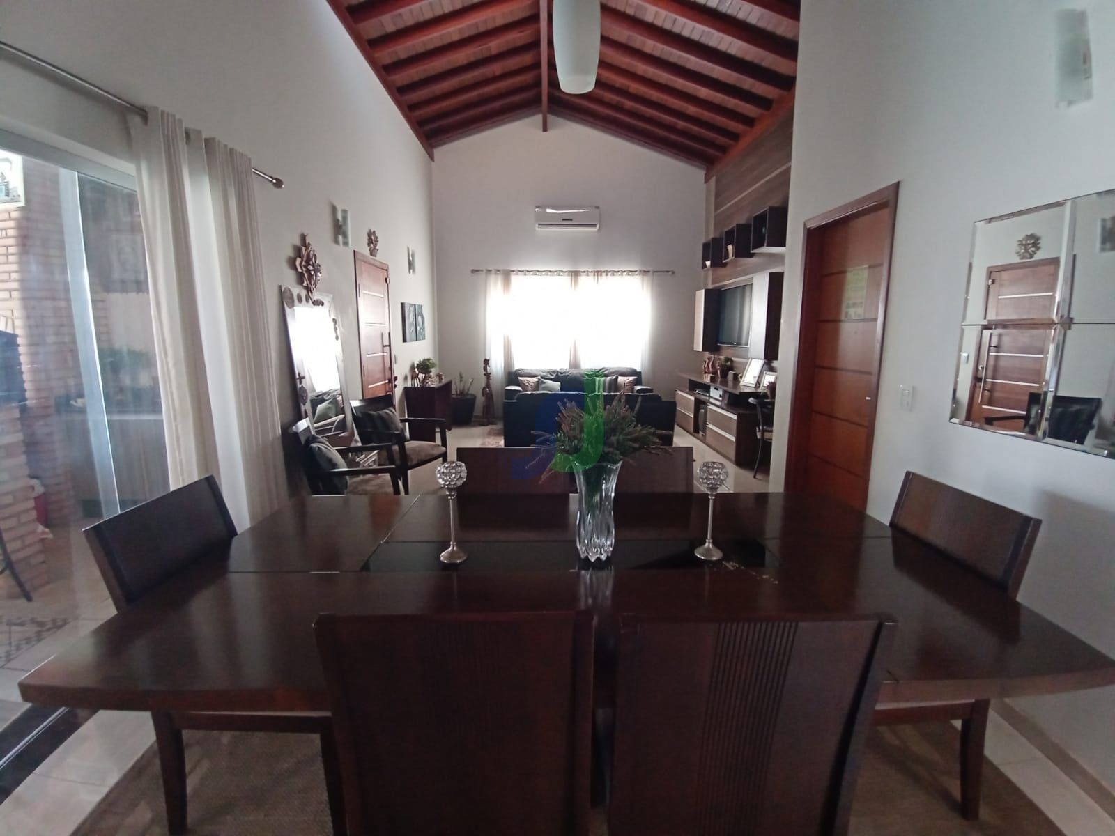 Casa com 3 Dormitórios à venda, 160 m² por R$ 860.000,00 Casa com 3 Dormitórios à venda, 160 m² por R$ 860.000,00