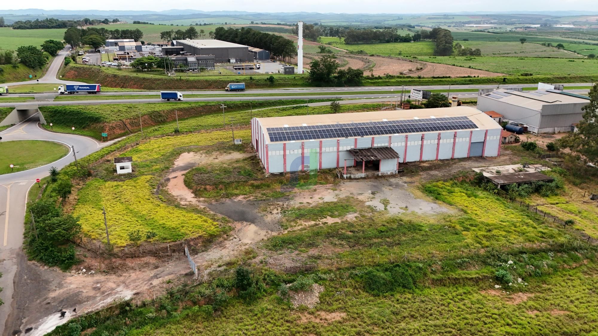 Pavilhão/galpão/depósito com 2 Dormitórios para alugar, 10.000 m² por R$ 30.000,00 Pavilhão/galpão/depósito com 2 Dormitórios para alugar, 10.000 m² por R$ 30.000,00