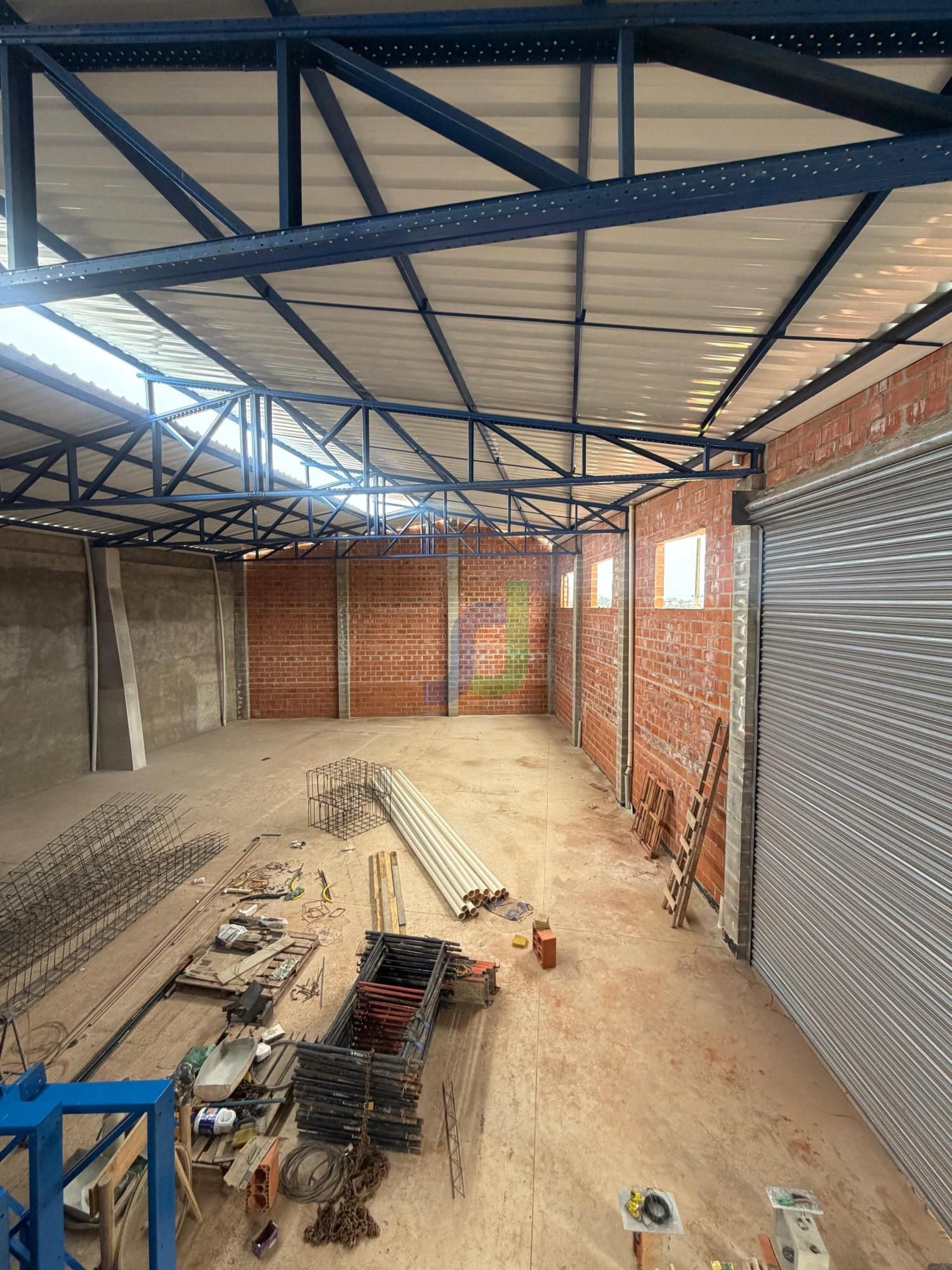 Pavilhão/galpão/depósito com 2 Dormitórios para alugar, 450 m² por R$ 8.500,00 Pavilhão/galpão/depósito com 2 Dormitórios para alugar, 450 m² por R$ 8.500,00