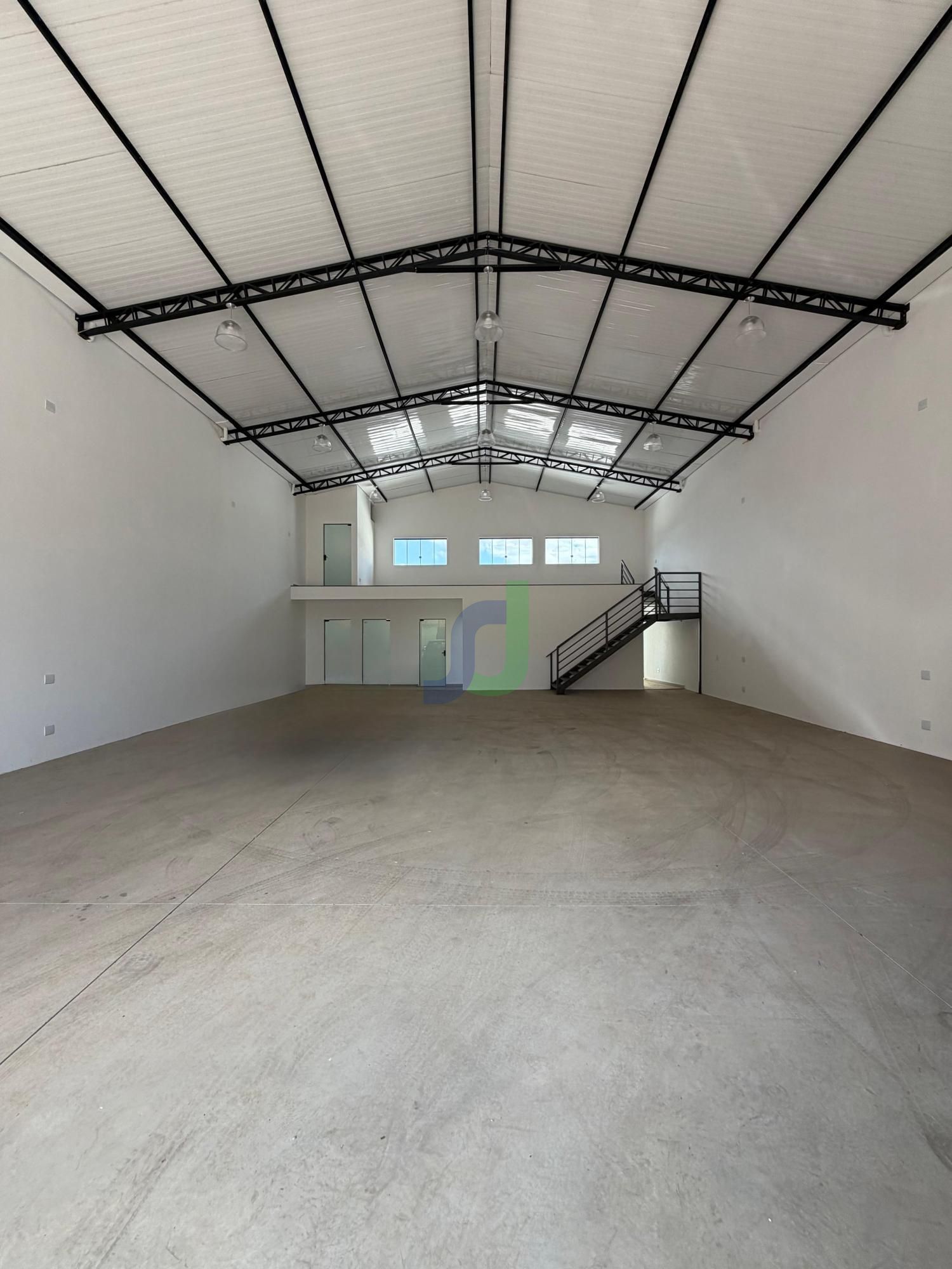 Pavilhão/galpão/depósito com 2 Dormitórios para alugar, 348 m² por R$ 6.500,00 Pavilhão/galpão/depósito com 2 Dormitórios para alugar, 348 m² por R$ 6.500,00