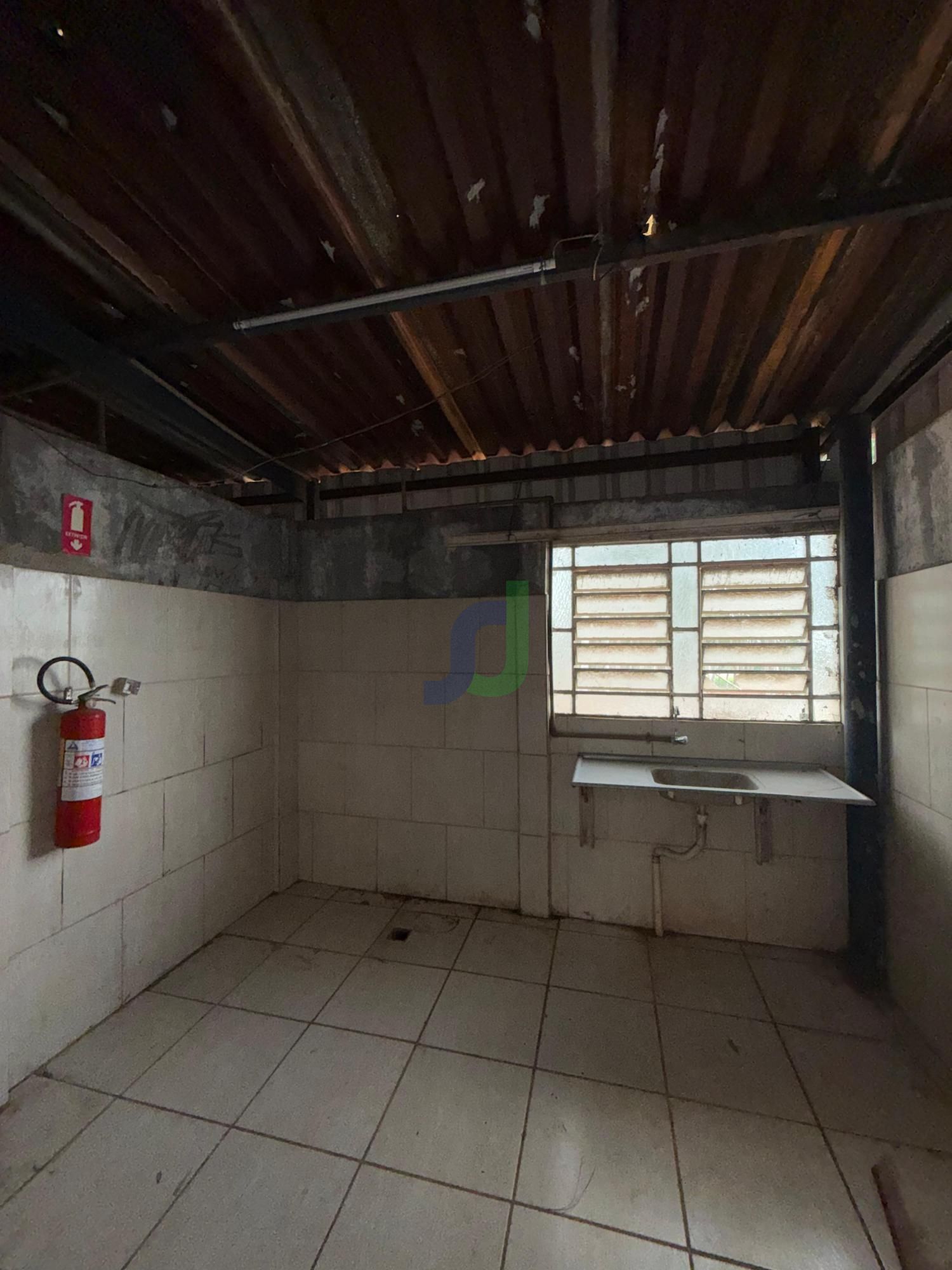 Pavilhão/galpão/depósito com 1 Dormitórios para alugar, 750 m² por R$ 9.000,00 Pavilhão/galpão/depósito com 1 Dormitórios para alugar, 750 m² por R$ 9.000,00