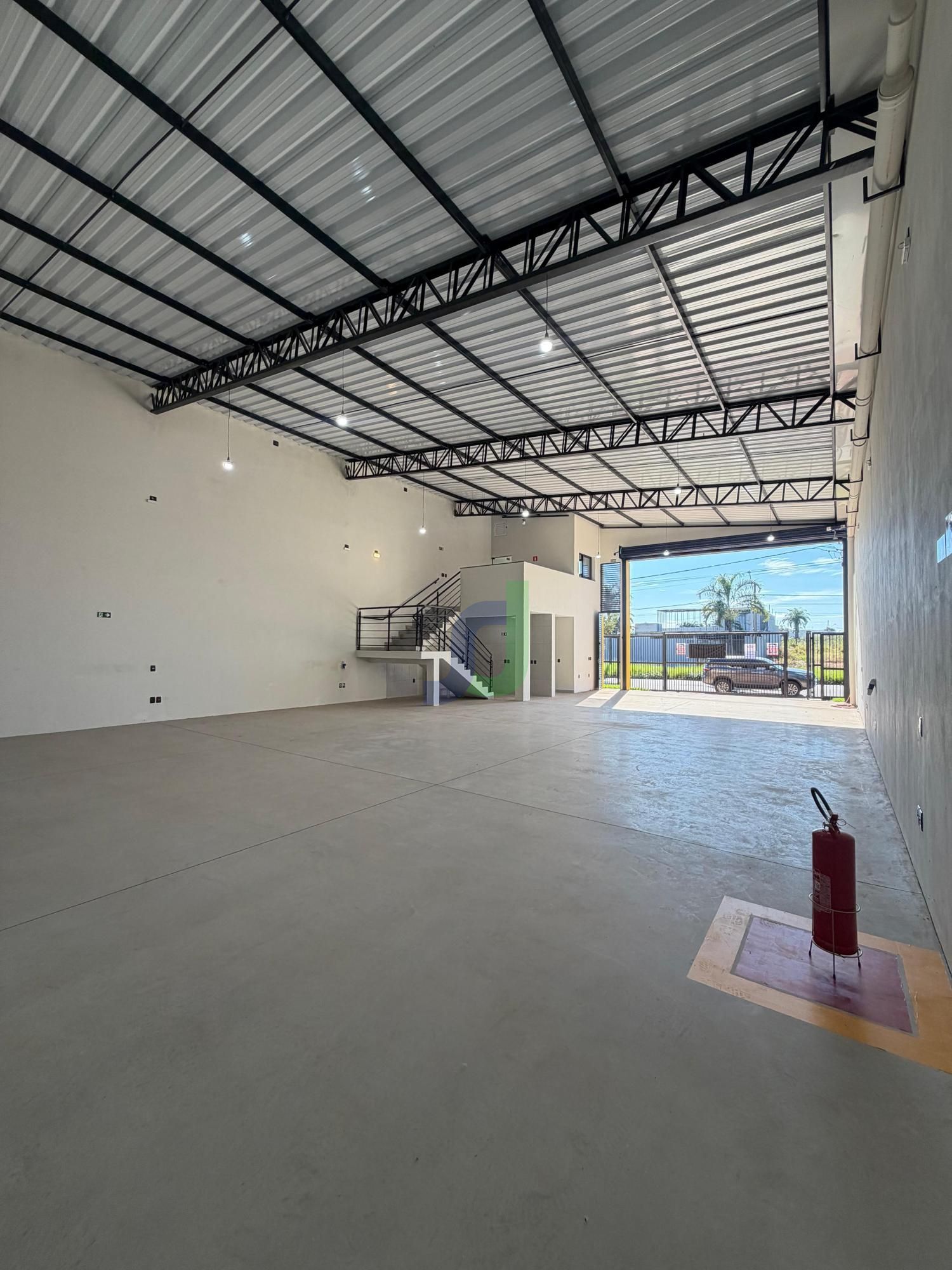 Pavilhão/galpão/depósito com 1 Dormitórios para alugar, 300 m² por R$ 6.000,00 Pavilhão/galpão/depósito com 1 Dormitórios para alugar, 300 m² por R$ 6.000,00