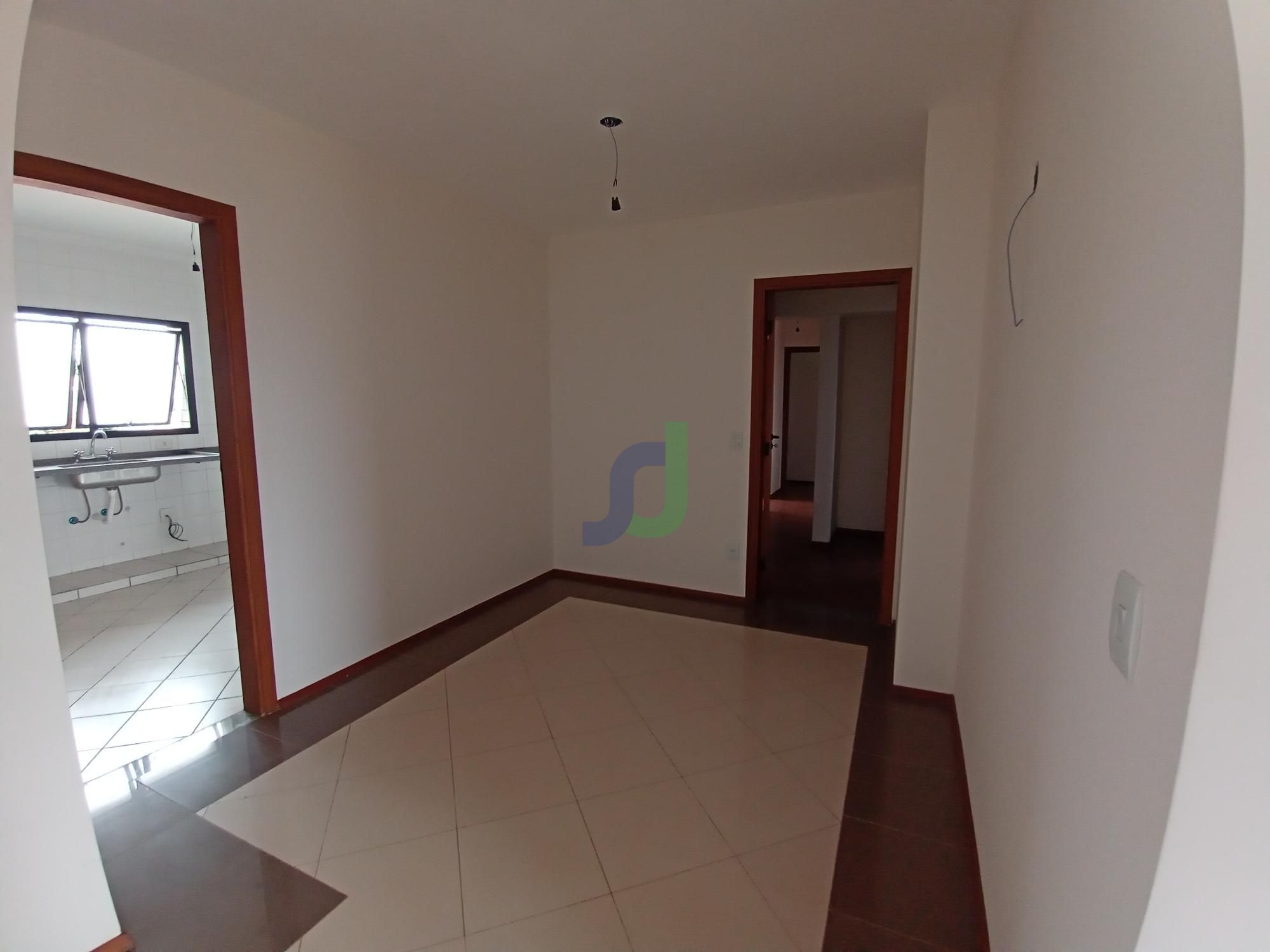 Apartamento com 3 Dormitórios à venda, 155 m² por R$ 750.000,00 Apartamento com 3 Dormitórios à venda, 155 m² por R$ 750.000,00