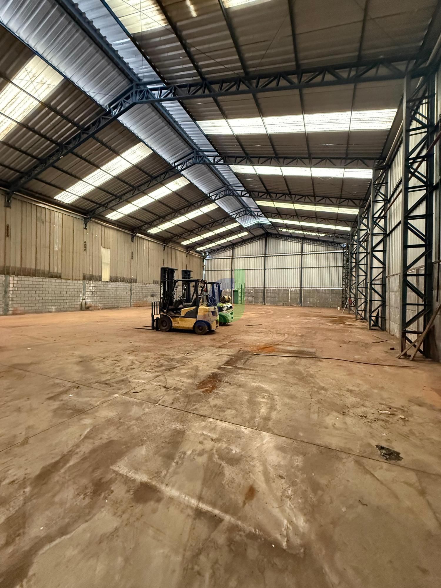 Pavilhão/galpão/depósito com 1 Dormitórios para alugar, 750 m² por R$ 9.000,00 Pavilhão/galpão/depósito com 1 Dormitórios para alugar, 750 m² por R$ 9.000,00