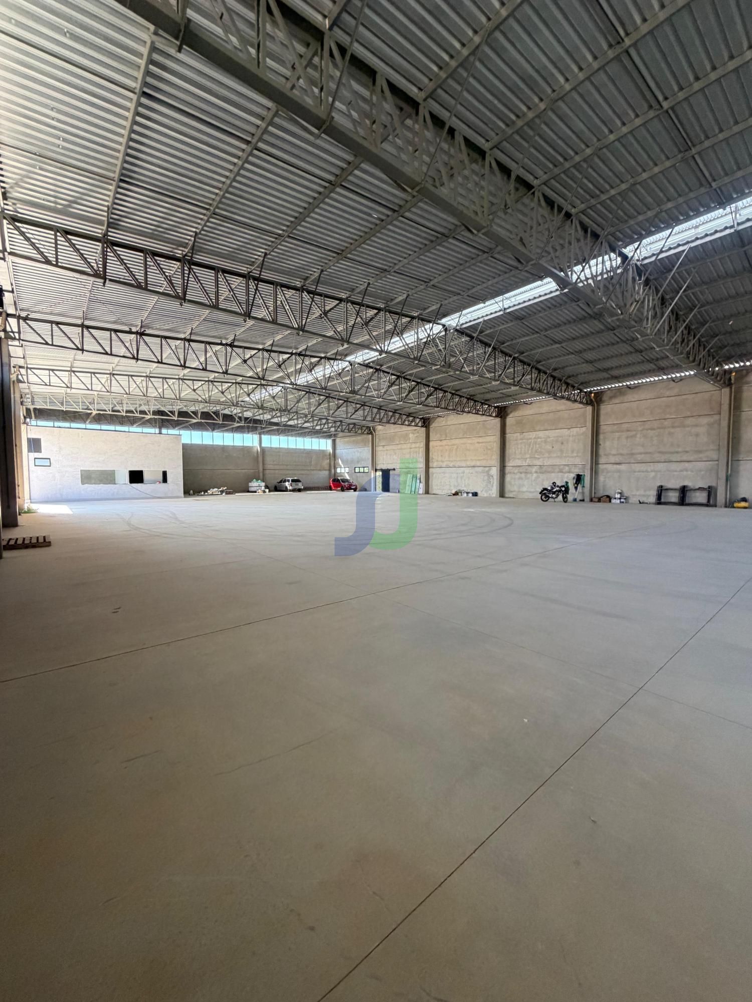 Pavilhão/galpão/depósito com 3 Dormitórios para alugar, 4.539 m² por R$ 50.000,00 Pavilhão/galpão/depósito com 3 Dormitórios para alugar, 4.539 m² por R$ 50.000,00