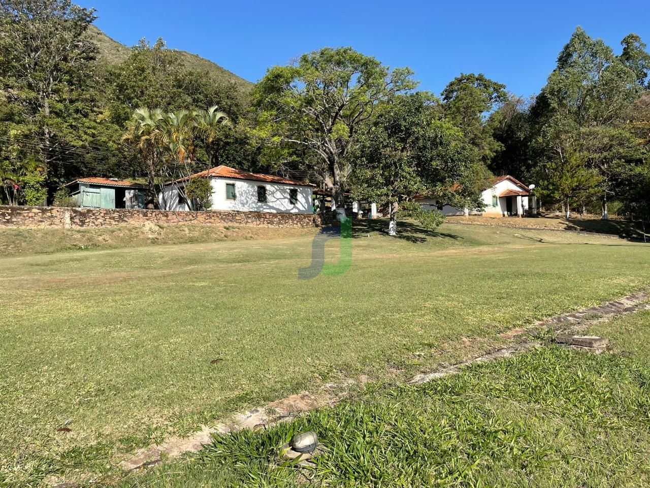 Fazenda/sítio/chácara/haras com 6 Dormitórios à venda, 250.000 m² por R$ 2.500.000,00 Fazenda/sítio/chácara/haras com 6 Dormitórios à venda, 250.000 m² por R$ 2.500.000,00