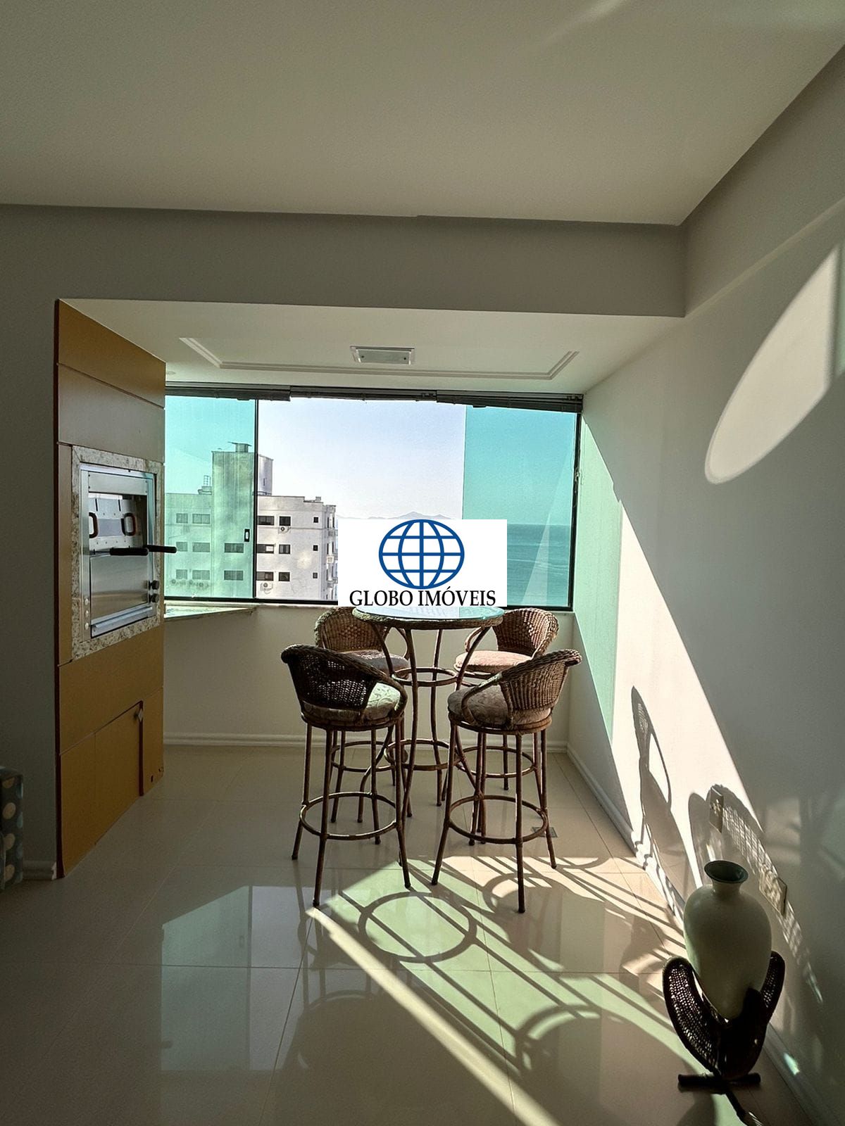 Apartamento de 3 quartos, 140m² no bairro Centro, em Balneário Camboriú | Eu Corretor