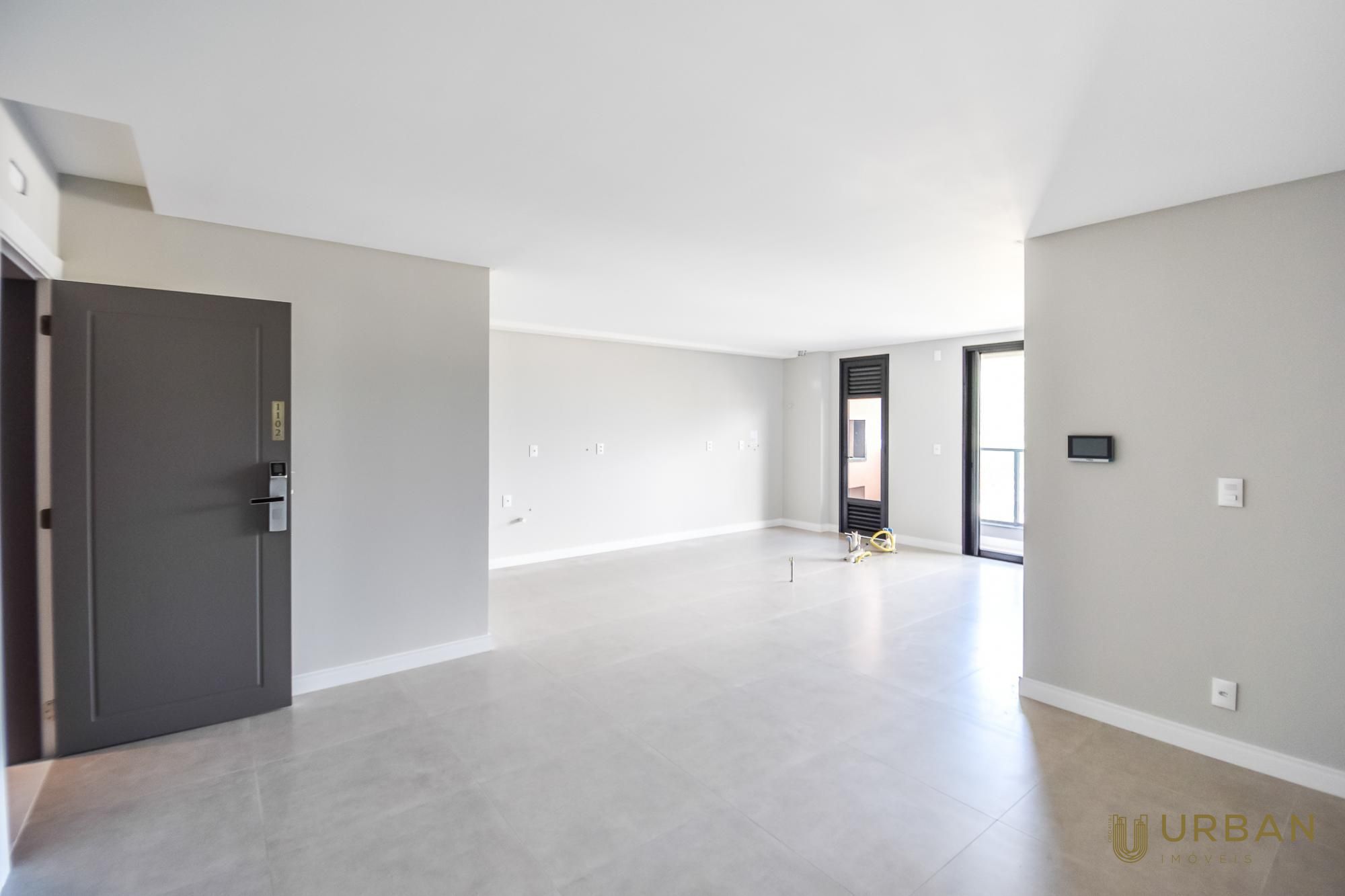 Apartamento à venda com 3 quartos, 115m² - Foto 1