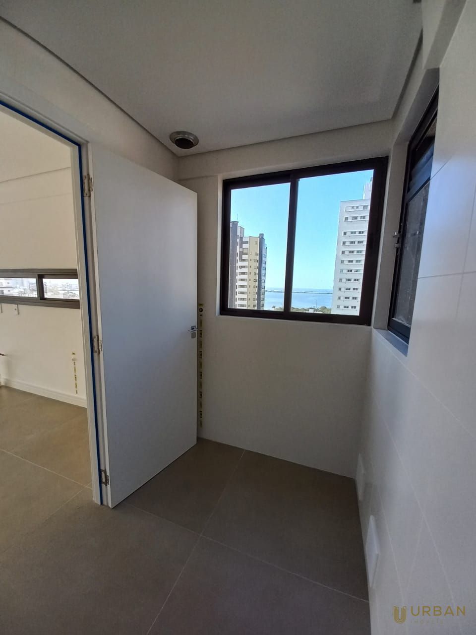 Apartamento à venda com 3 quartos, 126m² - Foto 17