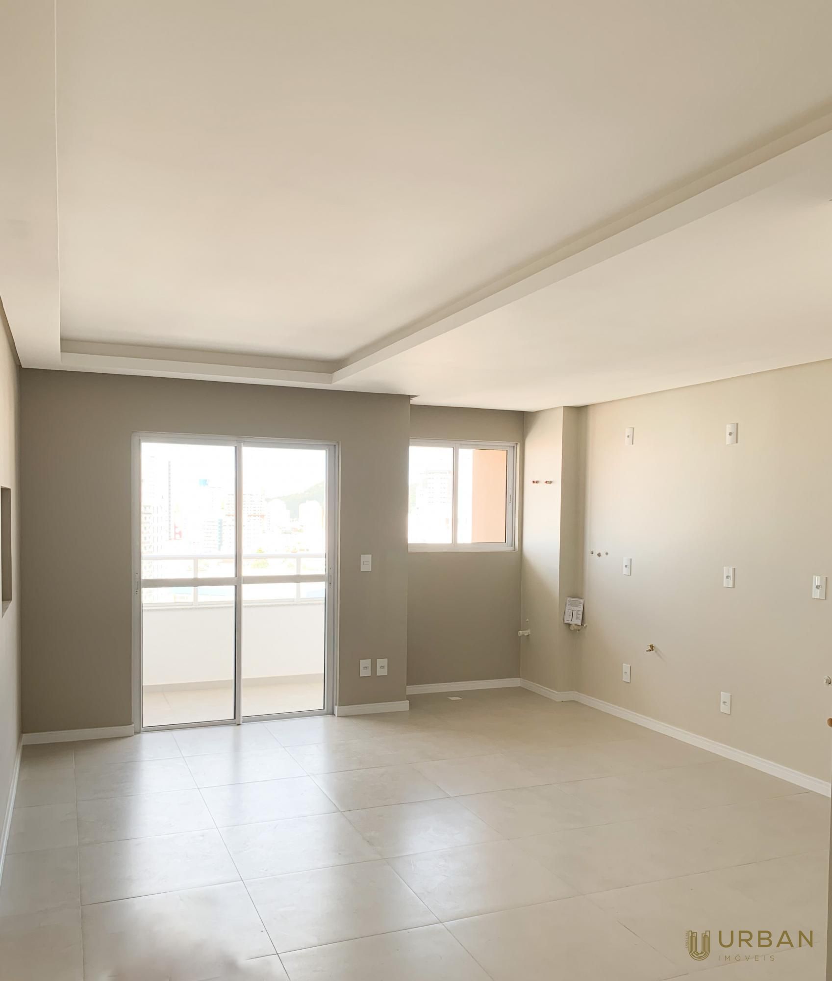 Apartamento à venda com 2 quartos, 63m² - Foto 2