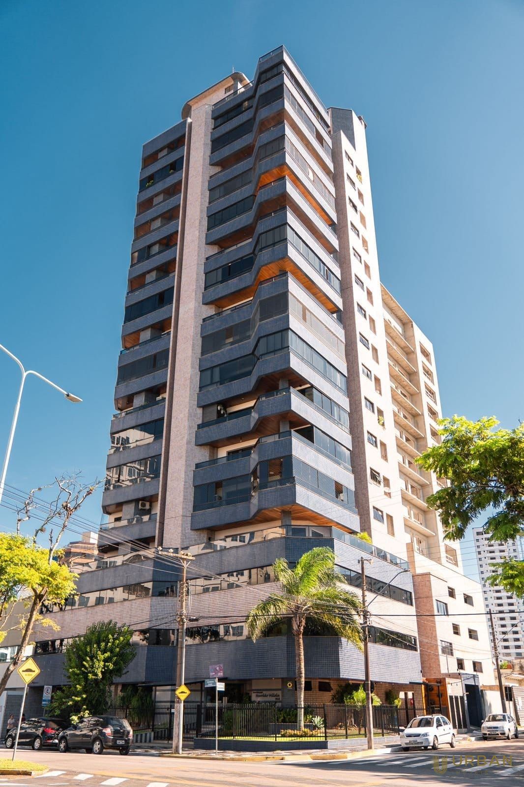 Apartamento à venda com 4 quartos, 280m² - Foto 1