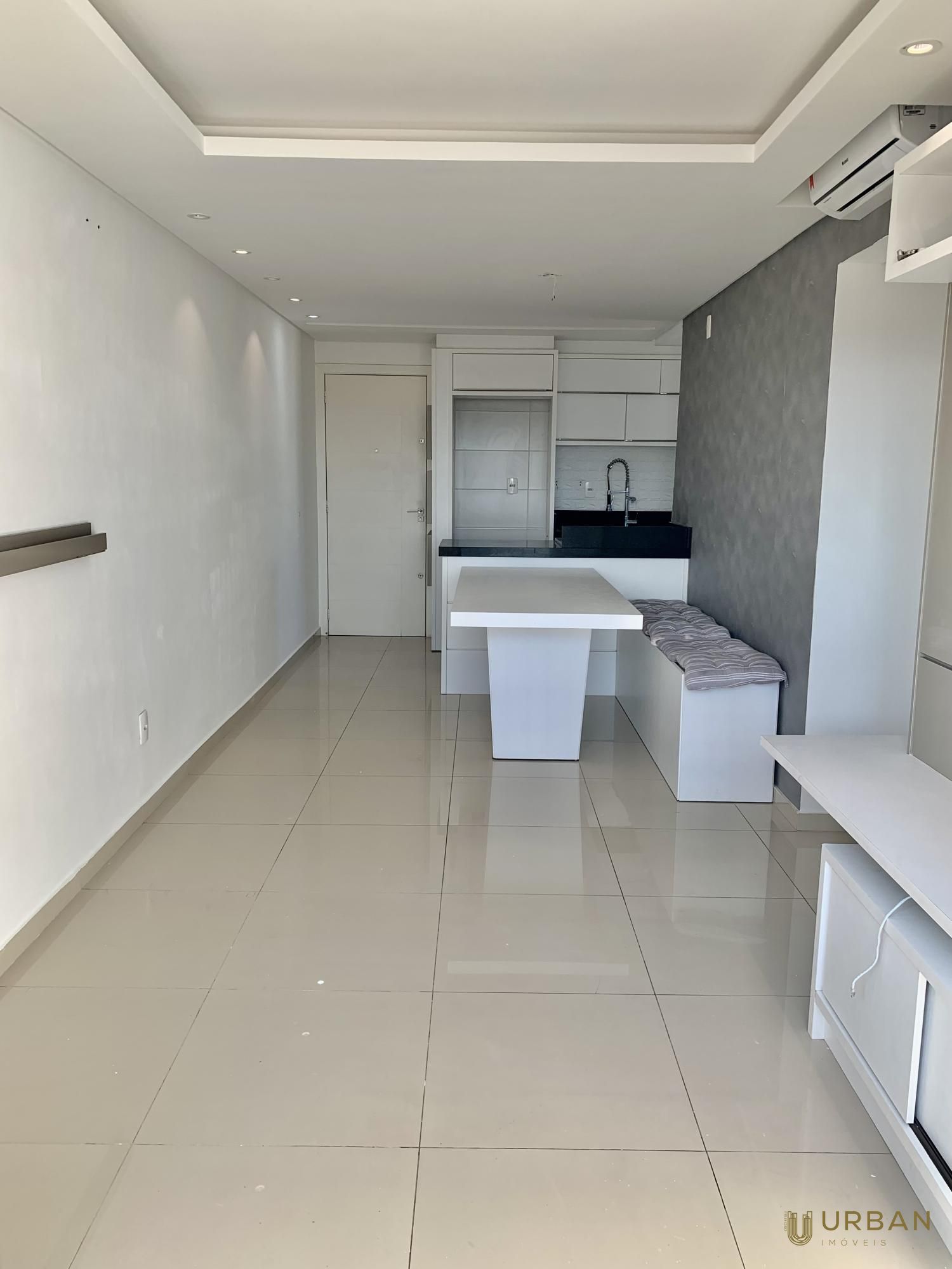 Apartamento à venda com 2 quartos, 53m² - Foto 1