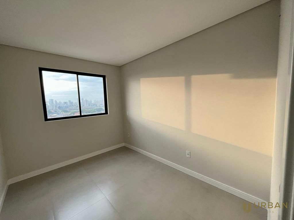 Apartamento à venda com 2 quartos, 67m² - Foto 22