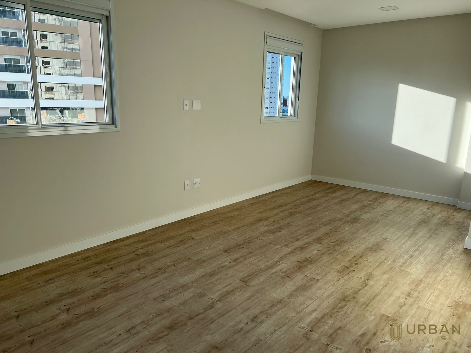 Apartamento à venda com 4 quartos, 165m² - Foto 25