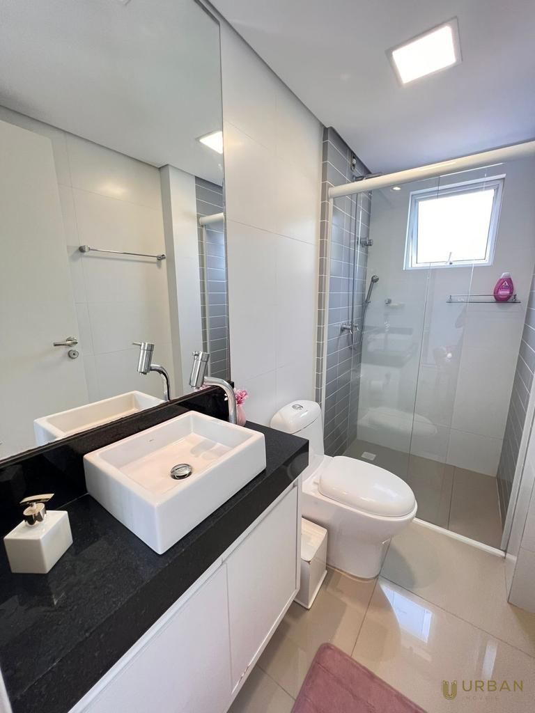 Apartamento à venda com 2 quartos, 65m² - Foto 19